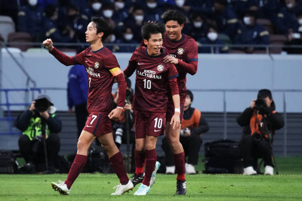 同台竞技 同台竞技