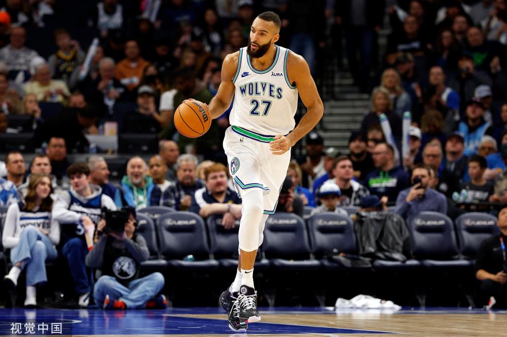 舞台的中心 舞台的中心